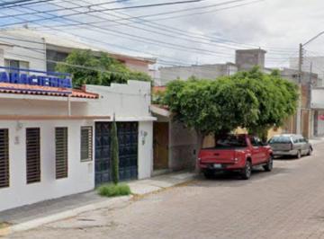 Casa de 4 habitaciones, Querétaro · Casa E Nventa en Colinas del Cimatario Queretaro