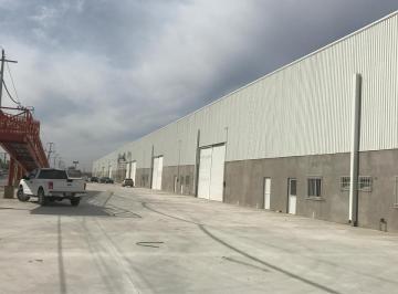 Bodega comercial · 960m² · 3 Estacionamientos · Bodega en Renta Sobre Boulevard Revolución, Torreón, Coahuila.