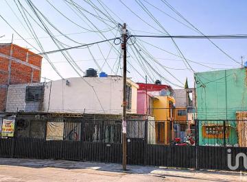 Casa · 103m² · 3 Recámaras · 1 Estacionamiento · Venta de Casa en Ecatepec Precio por Debajo del Mercado!