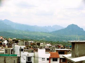 Casa · 250m² · 2 Recámaras · 2 Estacionamientos · Casa en Venta en Cuernavaca, Zona Norte - con Increibles Vistas de 180°