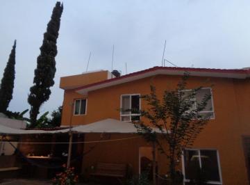 Casa · 363m² · 6 Recámaras · 4 Estacionamientos · Casa en Venta con Habitacion en Planta Baja en Reforma, Cuernavaca