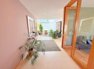 Casa · 309m² · 3 Recámaras · 2 Estacionamientos · Zibatá Casa Dentro de Condominio en Venta Rah1313