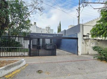 Casa uso de suelo de 5 habitaciones, Guadalajara · Casa con Uso Mixto Sobre Av Hidalgo