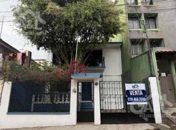 Casa · 154m² · 3 Recámaras · 1 Estacionamiento · Casa en Venta Ubicada a Unos m de Ruiz Cortines E Ignacio de La Llave