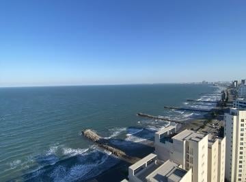 Departamento · 2 Recámaras · 2 Estacionamientos · Departtamento con Vista Al Mar y Amenidades en Torre Levant