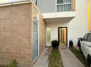 Casa · 3 Recámaras · 2 Estacionamientos · Venta Casa - Villa de Pozos, Residencial La Cantera, Tres Habitaciones