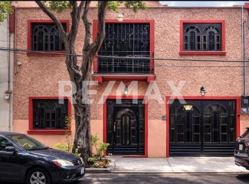 Casa uso de suelo · 289m² · 1 Estacionamiento · Edificio de 3 Niveles con Uso Comercial | 129 m² Terreno | 289 m² Construcción | Oportunidad de Inver