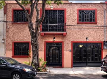 Casa uso de suelo · 289m² · 1 Estacionamiento · Edificio de 3 Niveles con Uso Comercial | 129 m² Terreno | 289 m² Construcción | Oportunidad de Inver