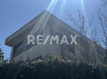 Casa · 1067m² · 4 Recámaras · 4 Estacionamientos · Casa en Venta en Lomas de Chapultepec - (4)