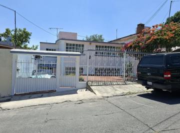 Casa de 4 habitaciones, Atizapán de Zaragoza · Amplia Casa Recien Actualizada con 50 m² de Jardín, 3 Estacionamientos Lomas San Mateo