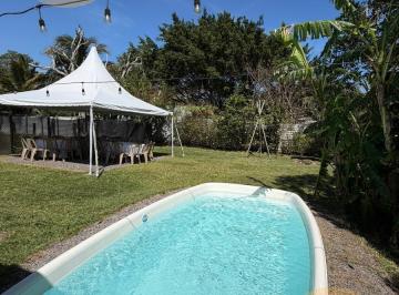 Casa · 4 Estacionamientos · Terraza en Renta en Playa de Vacas Medellin
