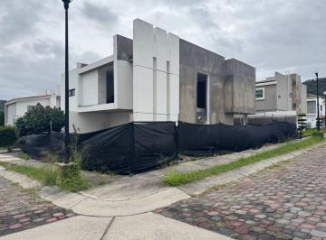 Casa · 215m² · 4 Recámaras · 3 Estacionamientos · Casa en Preventa en Bosques de Santa Anita