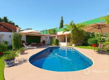 Casa de 3 habitaciones, Temixco · Casa un Nivel en Burgos! Hermosa con 4 Terrazas