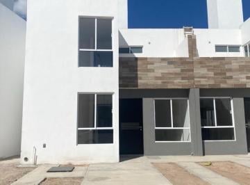 Casa · 3 Recámaras · 2 Estacionamientos · Renta Casa No Amueblada, Tres Habitaciones, Campiña