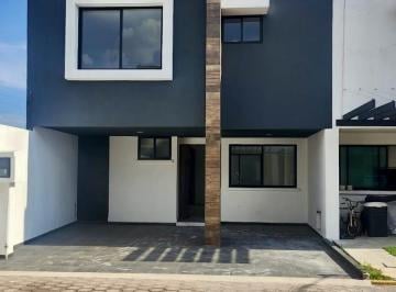 Casa en condominio · 165m² · 3 Recámaras · 2 Estacionamientos · Casa Nueva en Venta en La Carcaña a 2 Min de Plaza Explanada Puebla