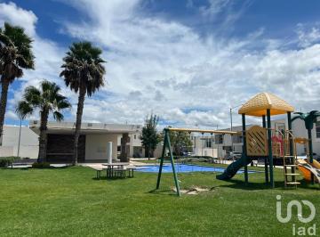 Casa · 112m² · 3 Recámaras · 2 Estacionamientos · Casa Amueblada en Renta en Puerta Natura Pozos San Luis Potosi