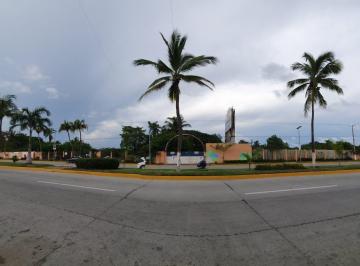 Terreno / Lote · 6233m² · Terrreno en Venta en Boulevard de Las Naciones, Frente Al Centro Comercial La Isla. Acapulco, Gro.
