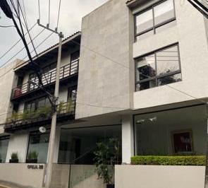 Departamento · 122m² · 2 Recámaras · 2 Estacionamientos · PH en Venta con Roof Garden Privado y en Edificio de Soloo Dos Pisos!