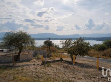 Terreno / Lote · 243m² · Terreno en Venta en Tequesquitengo, Morelos con Vista Al Lago