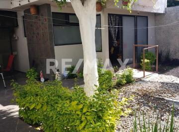 Casa uso de suelo de 5 habitaciones, Querétaro · Venta Casa con Uso de Suelo Comercial en Villas del Parque Cerca Parque Queretaro 2000