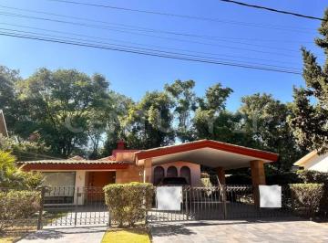 Casa · 687m² · 4 Recámaras · 4 Estacionamientos · Casa de un Piso en Fraccionamiento Moratilla - Zona Blvd. Hermanos Serdán
