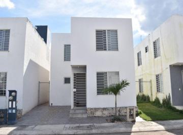 Casa de 3 habitaciones, Kanasín · Se Vende Casa en Privada Las Palmas Yucatan