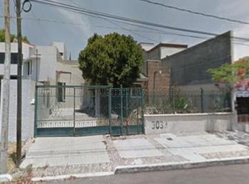 Casa de 3 habitaciones, Irapuato · Casa con 650 m² de Terreno y 3 Recámaras en Venta en Villas de Irapuato