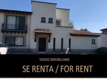 Casa · 160m² · 3 Recámaras · 2 Estacionamientos · Casa en Renta en Fracc Casco Viejo