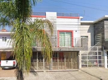 Casa de 3 habitaciones, Guadalajara · Casa en Guadalajara Insurgentes de Remate Bancario