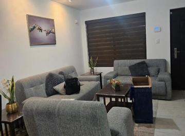 Casa · 120m² · 3 Recámaras · 2 Estacionamientos · Casa Amueblada en Renta en Catara