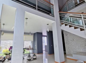 Casa de 3 habitaciones, Zapopan · Casa en Venta Jardin Real