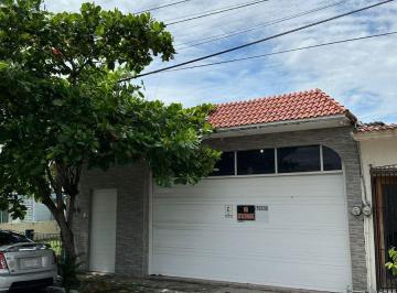Casa de 3 habitaciones, Veracruz · Casa en Venta de 1 Piso en Av Principal en El Fracc. El Floresta en Veracruz.