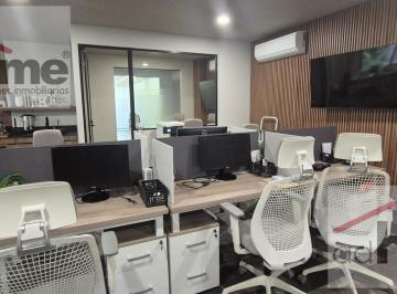 Oficina · 81m² · 2 Estacionamientos · Oficina Premium Amueblada en Venta