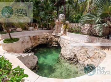 Casa · 340m² · 3 Recámaras · 4 Estacionamientos · Casa in Puerto Aventuras