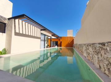 Casa · 203m² · 3 Recámaras · Casa en Venta Amueblada Equipada Centro Ermita (Avc - 2797)