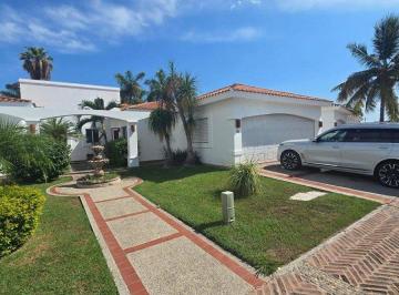 52072da8f9b95a285b0554651585578c2c22166b6a64baafd822269d87b810e6 · Casa Amueblada Venta, Villa Santa María, Mazatlan
