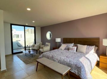 Casa en condominio · 262m² · 3 Recámaras · 2 Estacionamientos · Casa en Condominio en Jurica