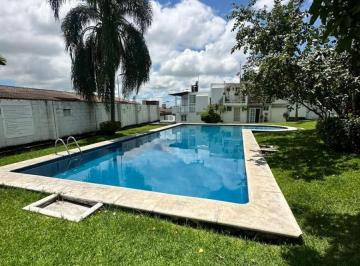 Casa de 4 habitaciones, Emiliano Zapata · Se Vende Casa con Alberca en Fracc. Val Paraiso 3, Temixco Morelos