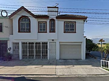 Casa de 6 habitaciones, San Nicolás de los Garza · Casa en Venta en Nuevo Leon San Nicolas de Los Garza Hacienda Los Morales