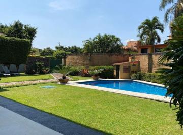 Casa · 435m² · 3 Recámaras · 4 Estacionamientos · Casa en Venta en Acapatzingo