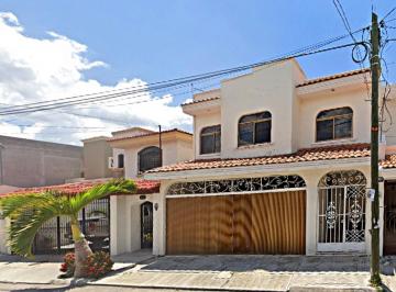 Casa de 4 habitaciones, Tepic · Casa en Venta en Nayarit Tepic Ciudad del Valle