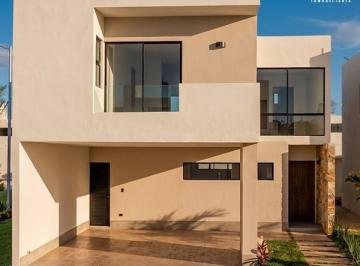 Casa · 166m² · 4 Recámaras · 2 Estacionamientos · Casa en Tixcacal Opichen