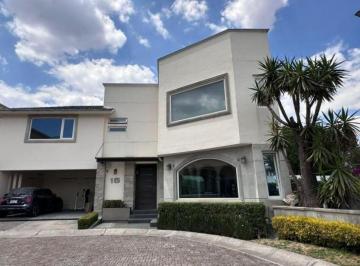 Casa en condominio · 362m² · 3 Recámaras · 2 Estacionamientos · Casa en Venta en Metepec en Real de Arcos