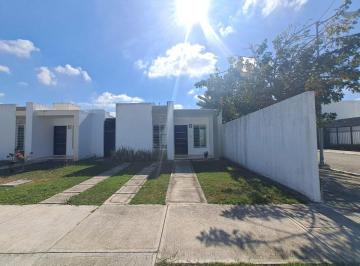 Casa de 2 habitaciones, Mérida · Casa Amueblada de Una Planta con Piscina en Gran Santa Fe