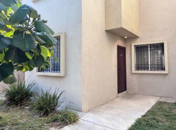 Casa de 3 habitaciones, Apodaca · Casa en Renta en Privada Canteras y Amueblada Huinala