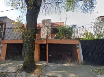 Casa de 3 habitaciones, Coyoacán · Casa en Venta Oportunidad de Inversión en Campestre Churubusco Coyoacán