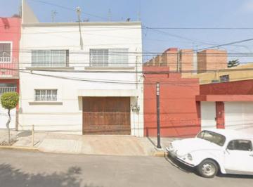Casa de 4 habitaciones, Benito Juárez · Casa en Venta en Av Centenario