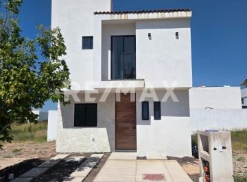 Casa de 3 habitaciones, El Marqués · Casa en Venta Ciudad Maderas Queretaro