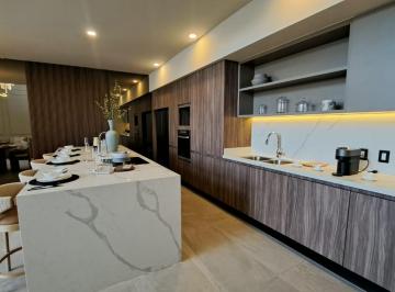 Casa · 355m² · 3 Recámaras · 3 Estacionamientos · Chateâu Toulouse: Lujo a Doble Altura | Bono Especial $900k | León | La Campiña Francesa