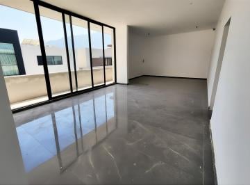 Casa · 565m² · 3 Recámaras · 2 Estacionamientos · Casa en Venta en Carretera Nacional